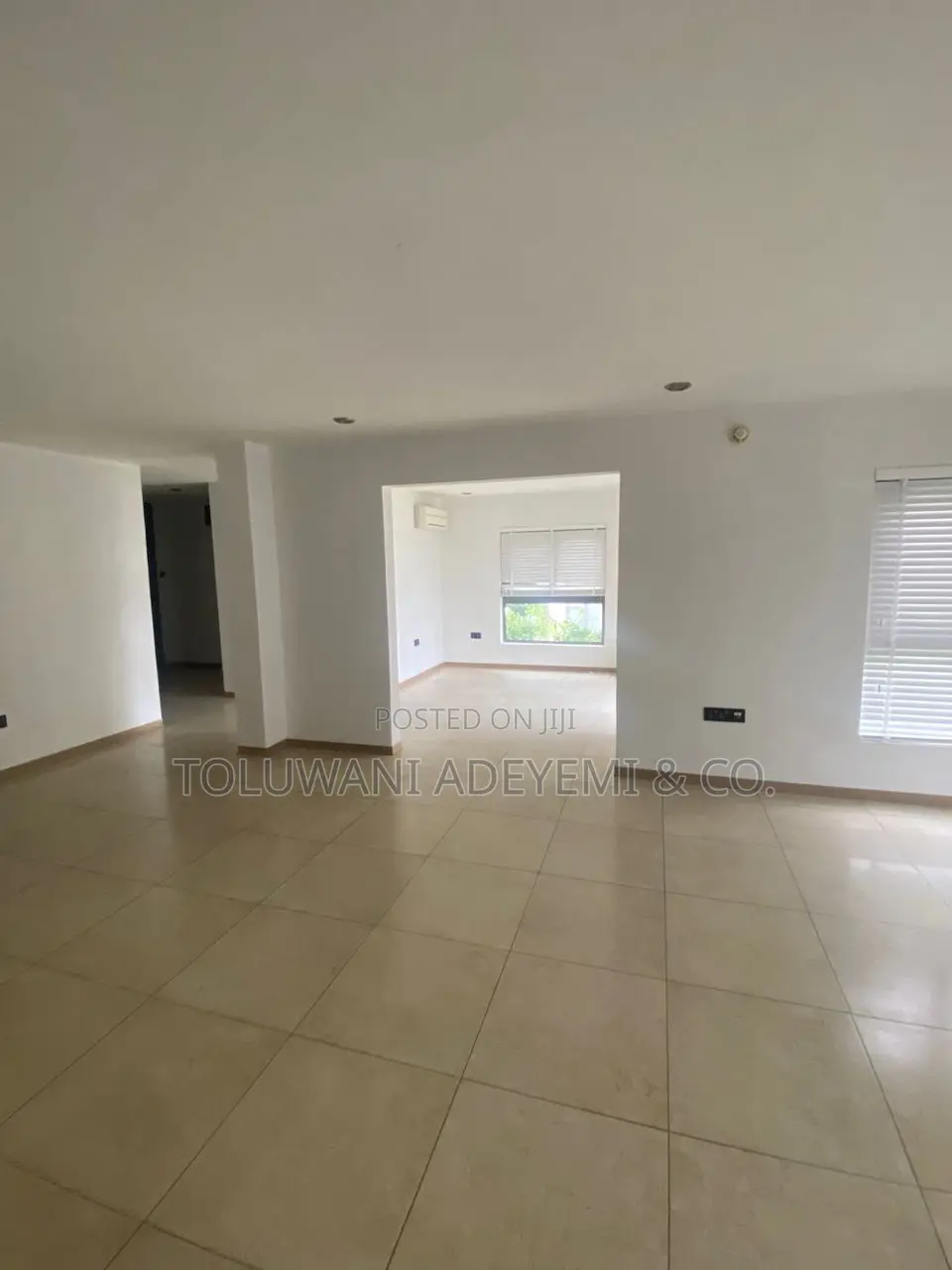 3bdrm Apartment in Ikoyi S.W for rent