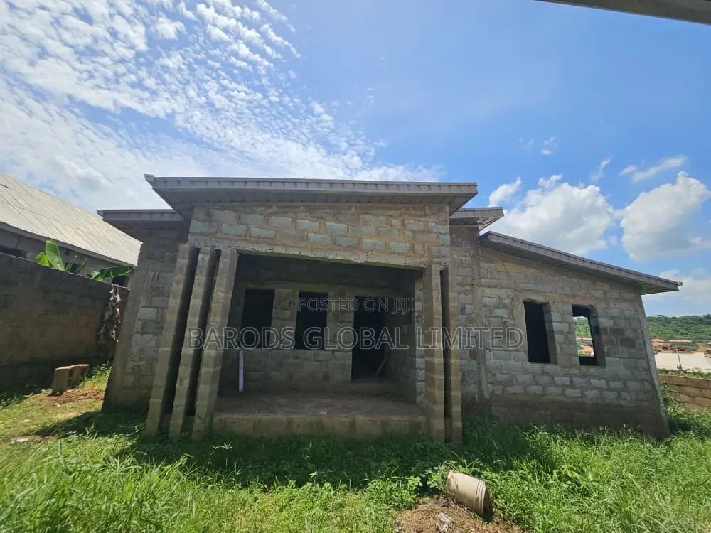 7bdrm House in Magbon. Abeokuta for sale