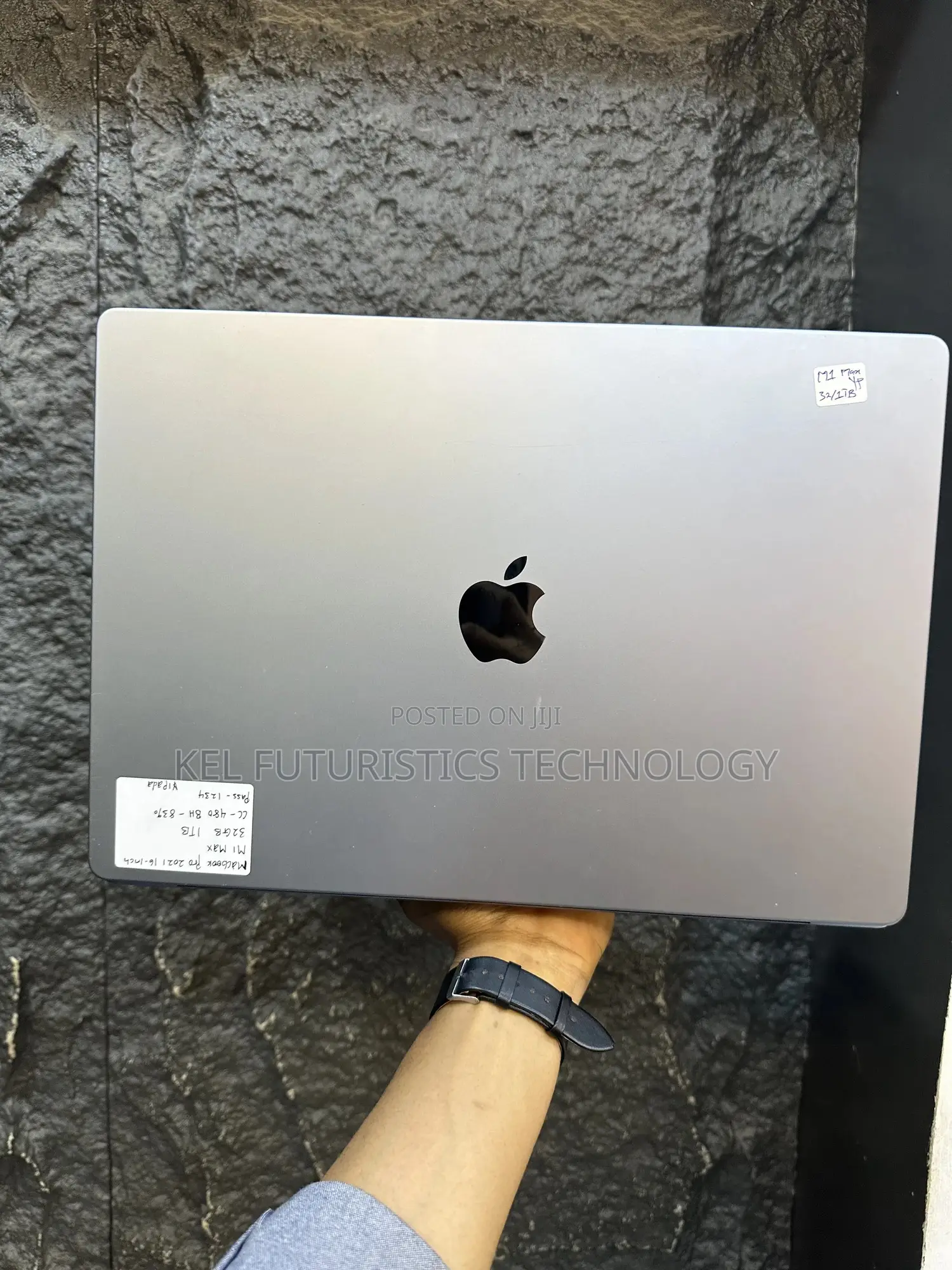 Laptop Apple MacBook Pro 2021 M1 32GB Apple M1 Max SSD 1T