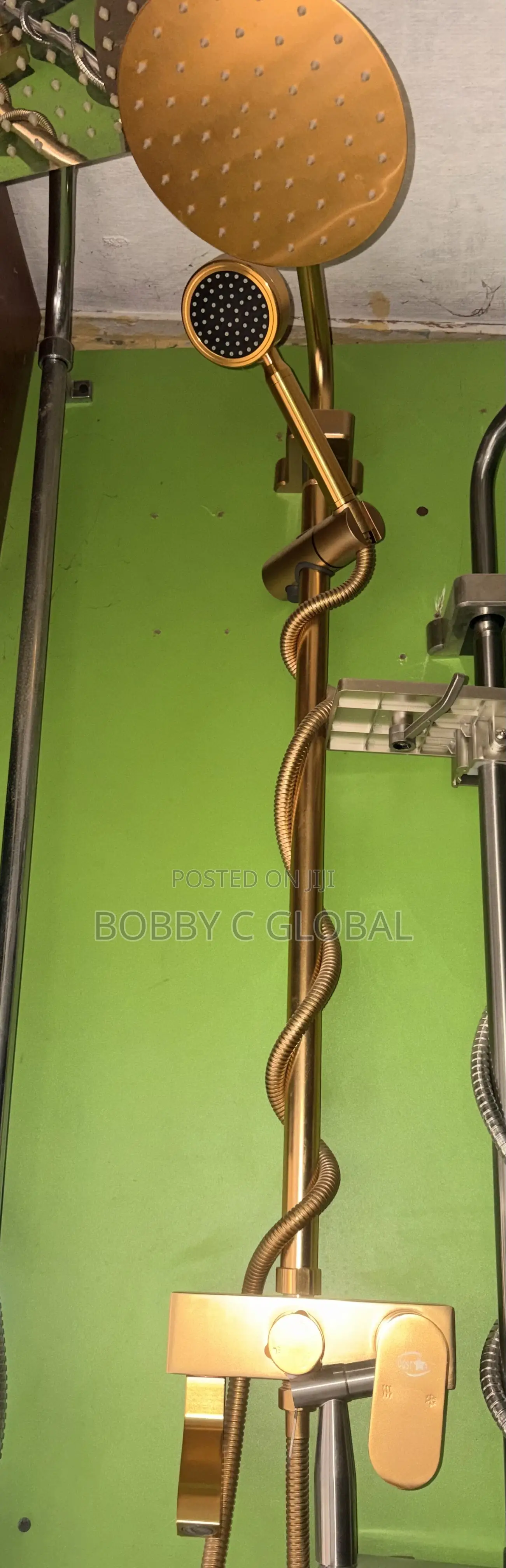 Ogs Gold Standing Shower Round