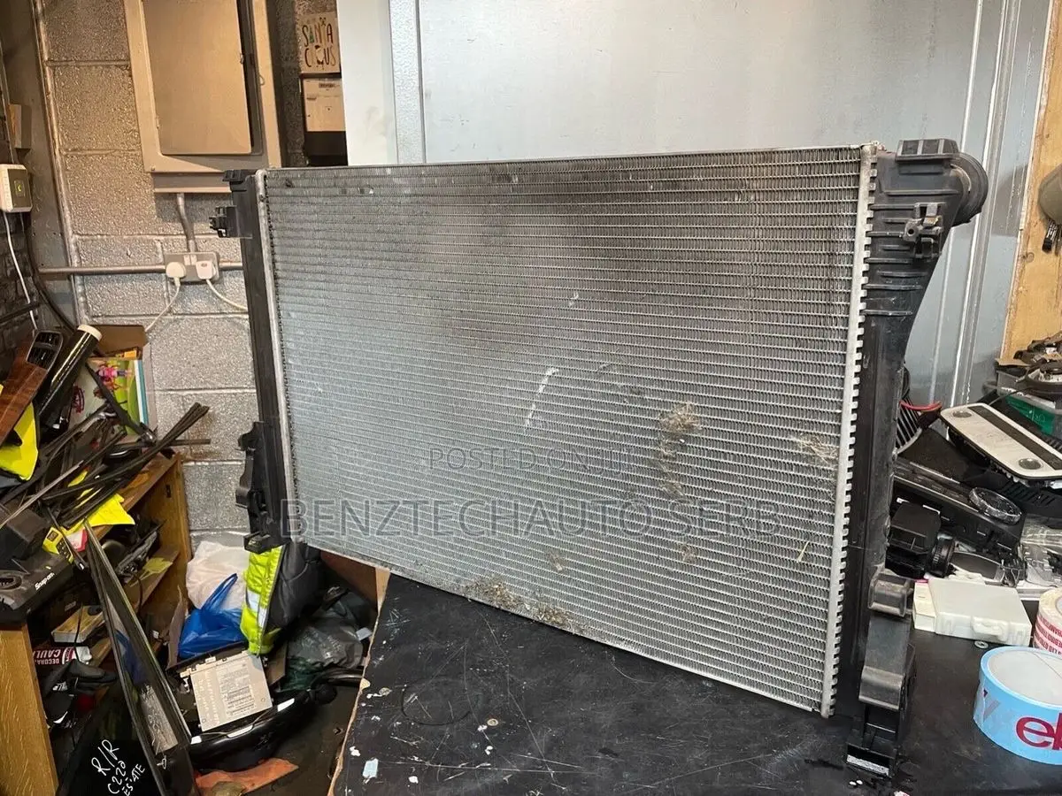 GLK 350 Radiator