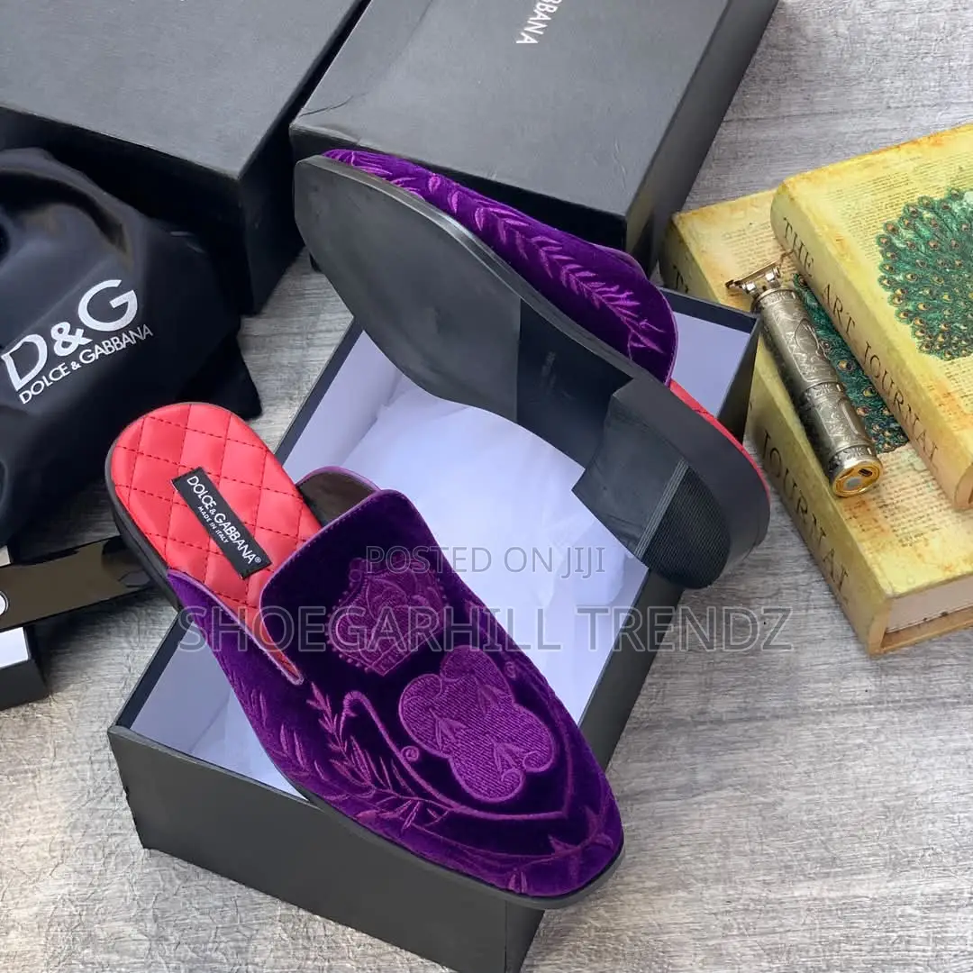 Men Shoes Suede Embroidery Mules Half Shoes