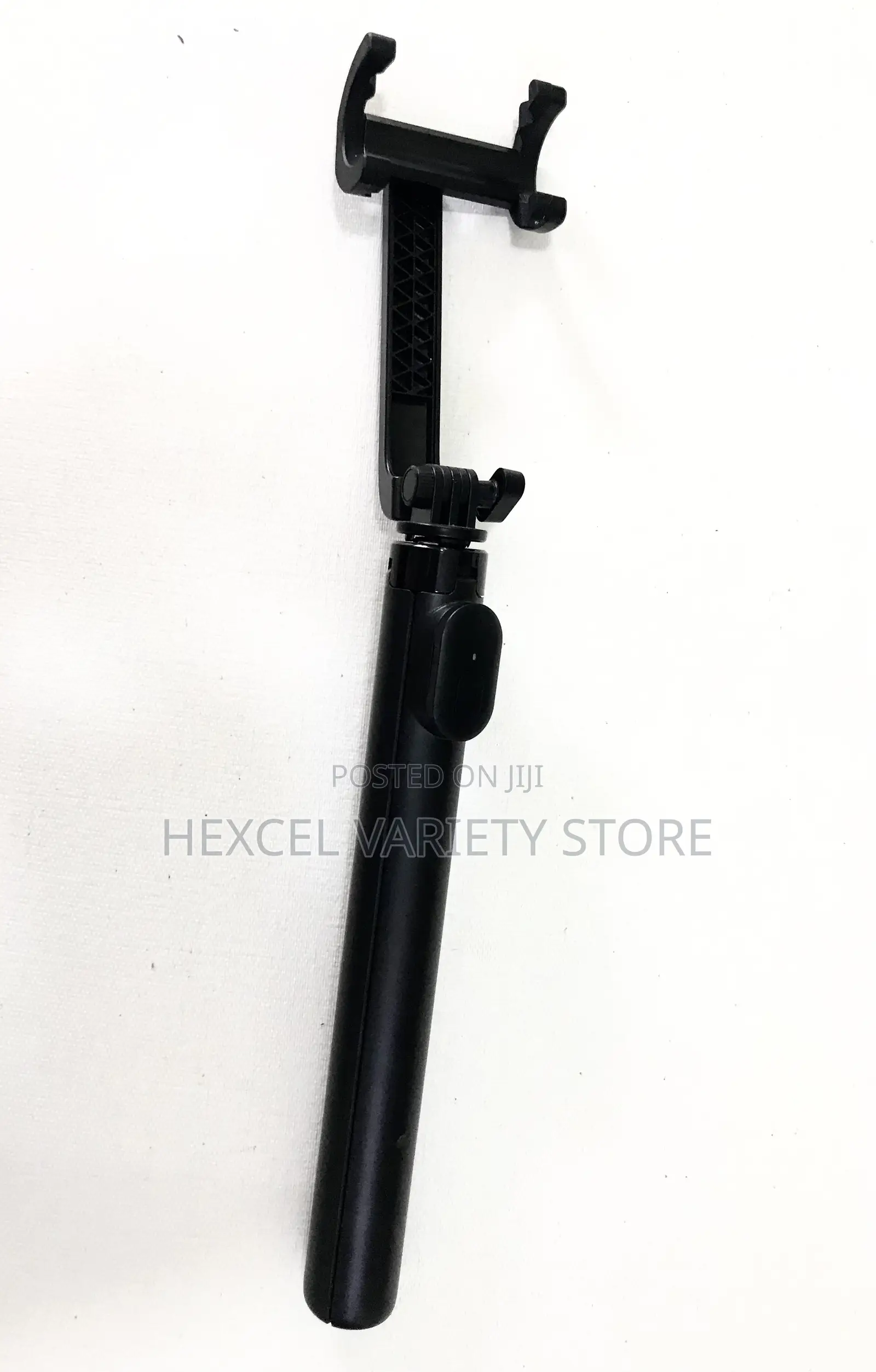 Portable Bluetooth Selfie Stick Tripod for Smartphones