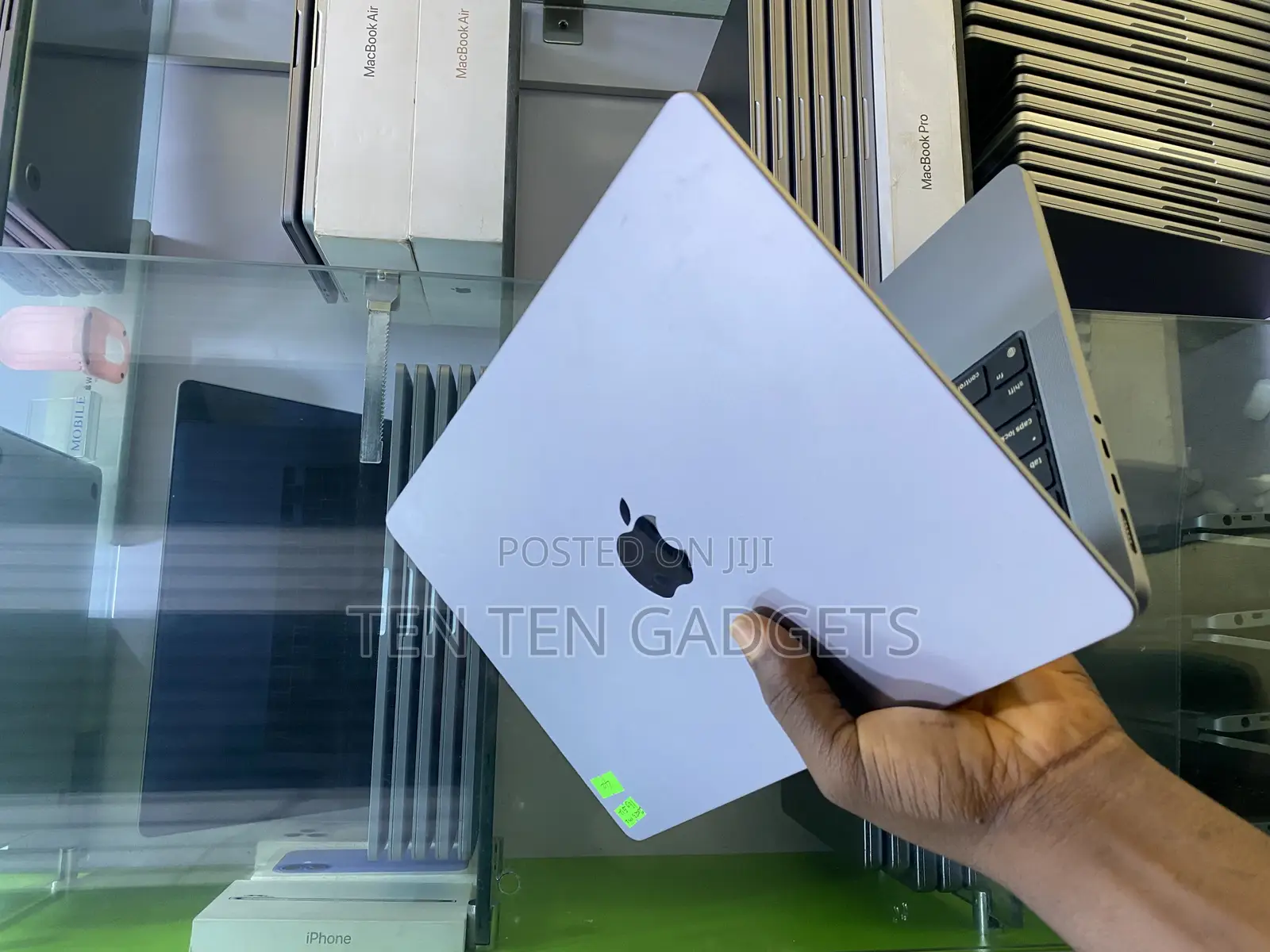 Laptop Apple MacBook Pro 2023 M2 16GB Apple M2 SSD 512GB