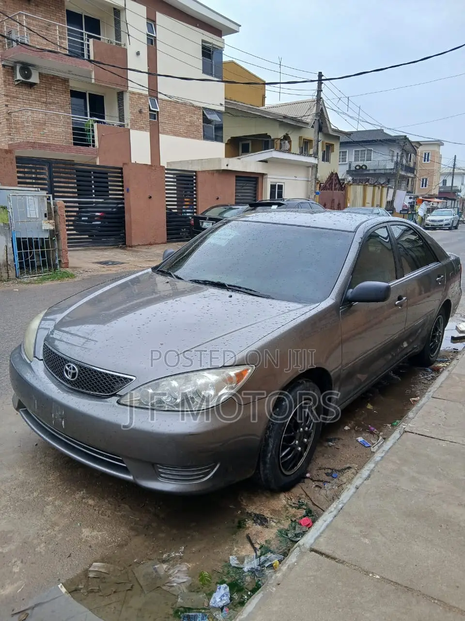 Toyota Camry 2005 Gray
