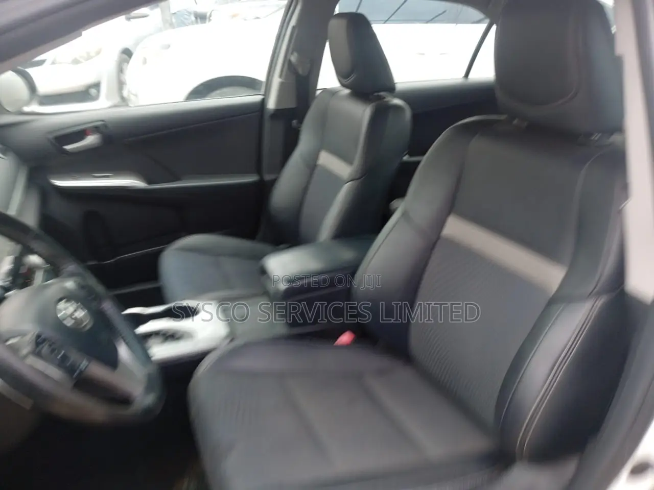 Toyota Camry SE Sport 4dr Sedan (2.5L 4cyl 6A) 2014 White