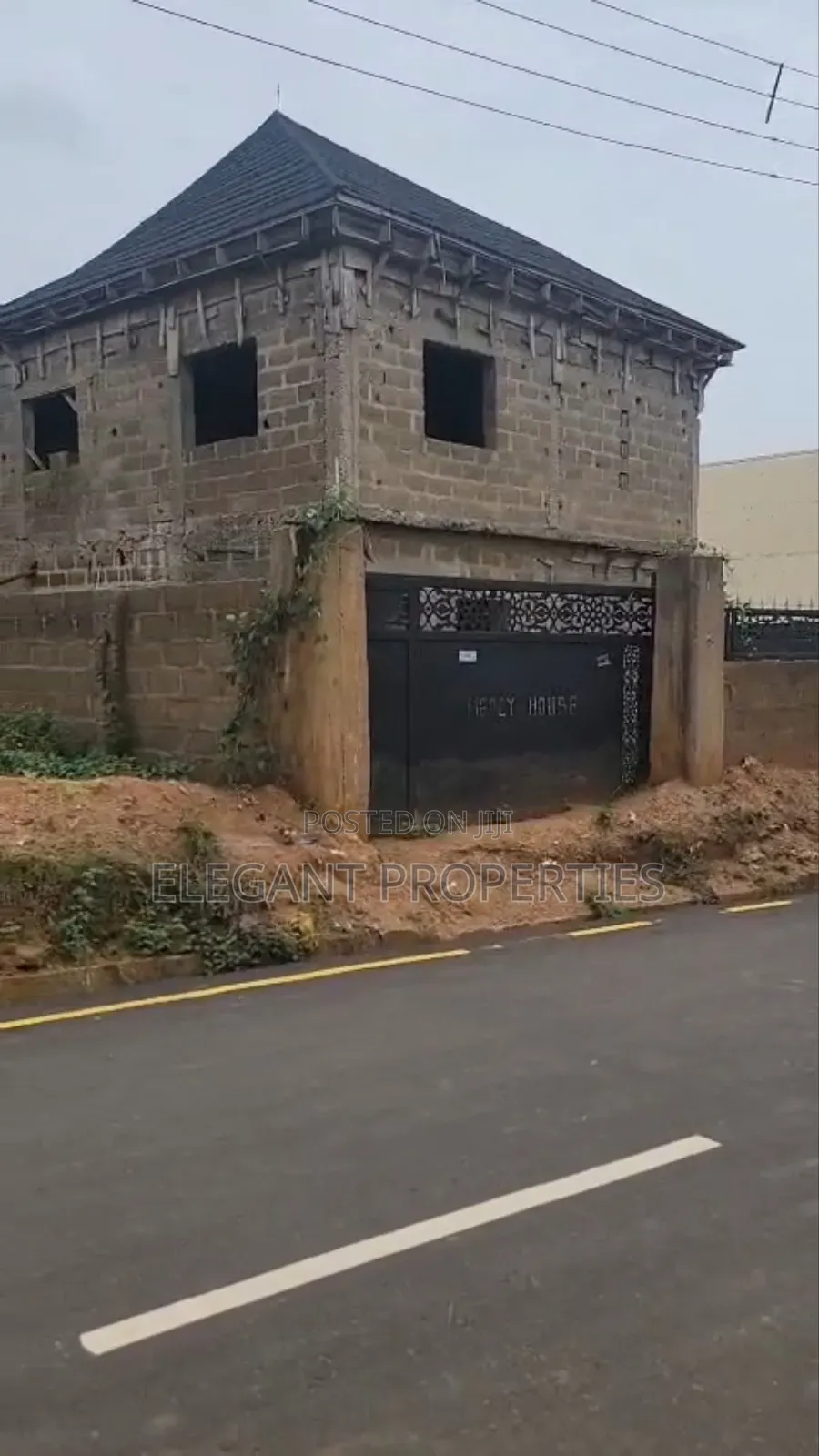 4bdrm Duplex in Temidire Estate In for sale