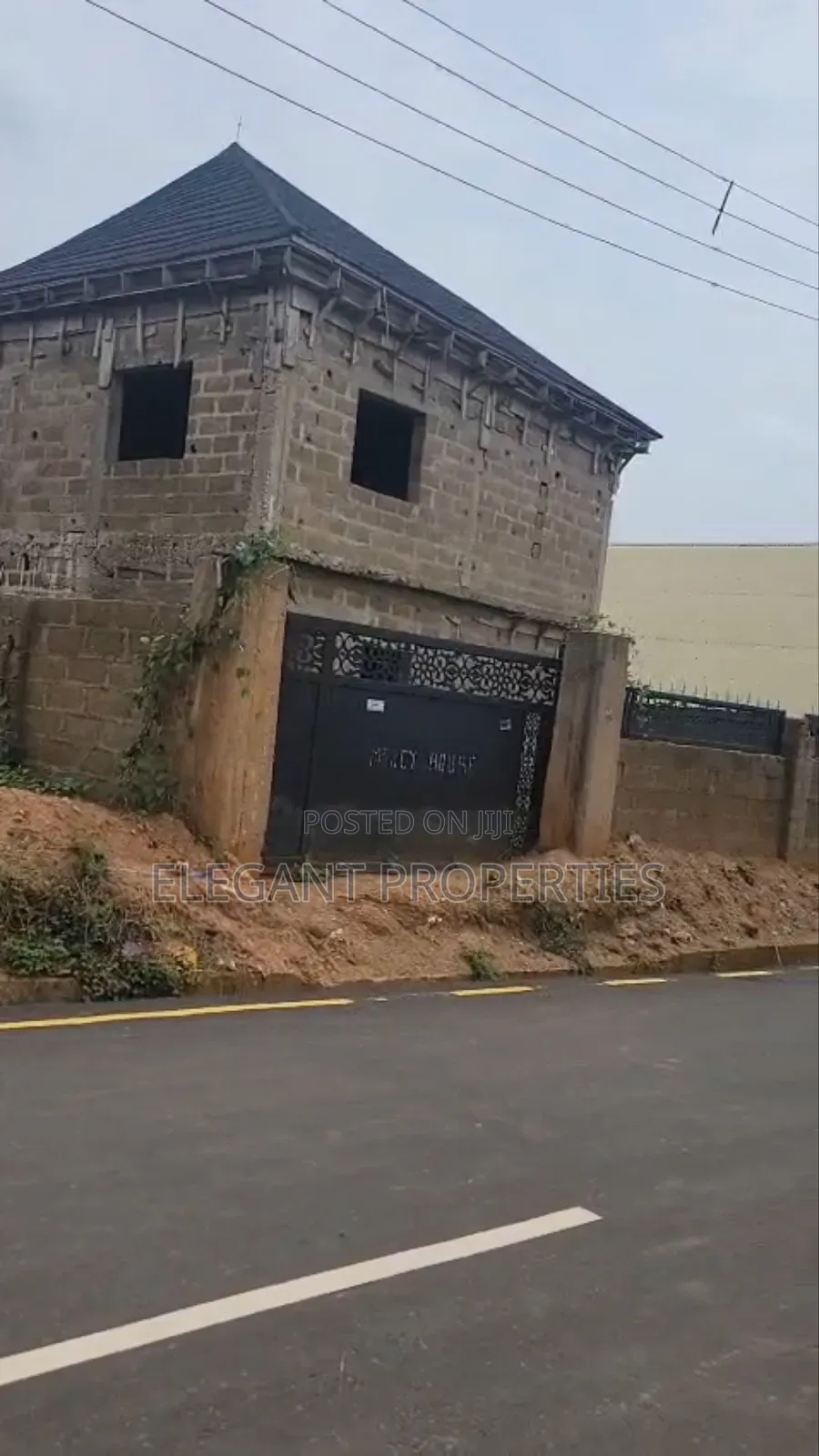 4bdrm Duplex in Temidire Estate In for sale