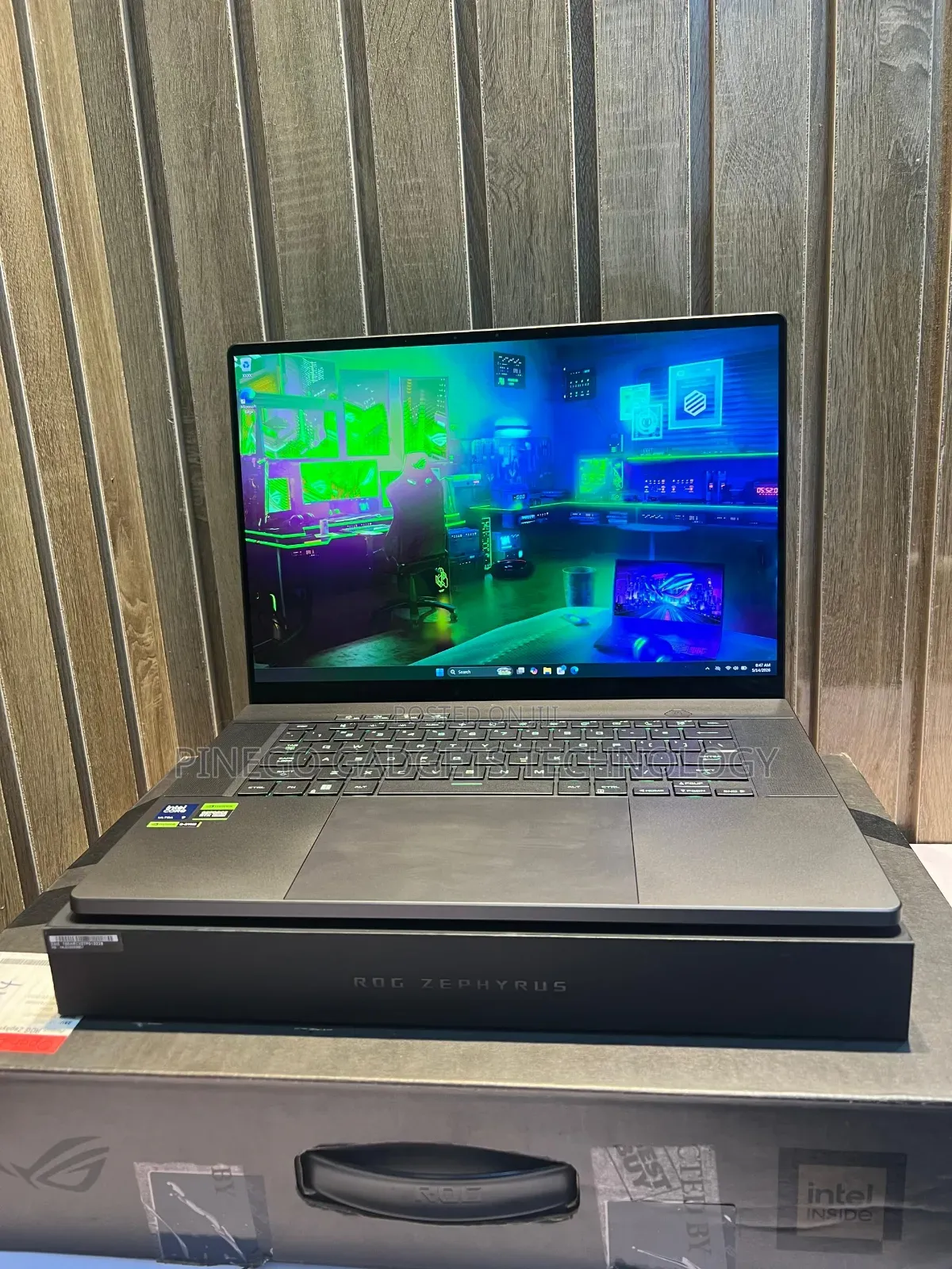 Laptop Asus ROG Zephyrus G16 16GB Intel Core Ultra 9 SSD 1T