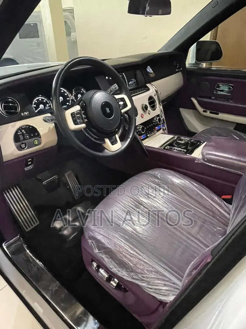 Rolls-Royce Cullinan Base 2022 White