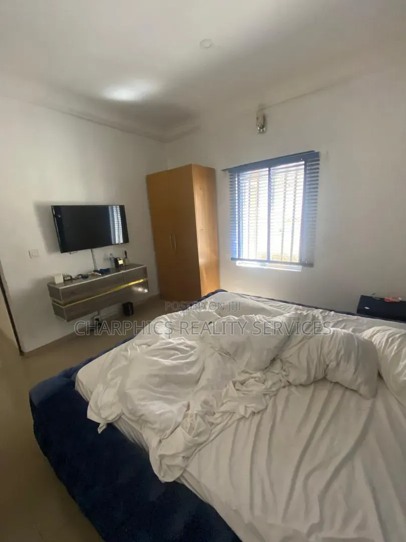 Furnished 2bdrm Apartment in Lekki Phase 1 for rent