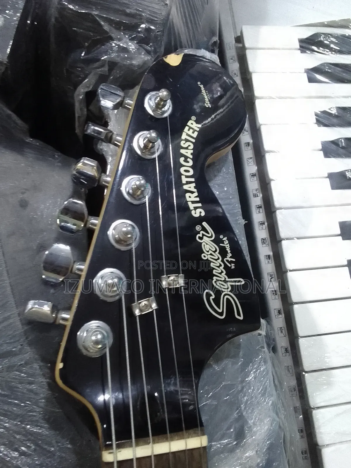 Fender Squier Stratocaster Electric Guitar – Clean Sound Smooth Play