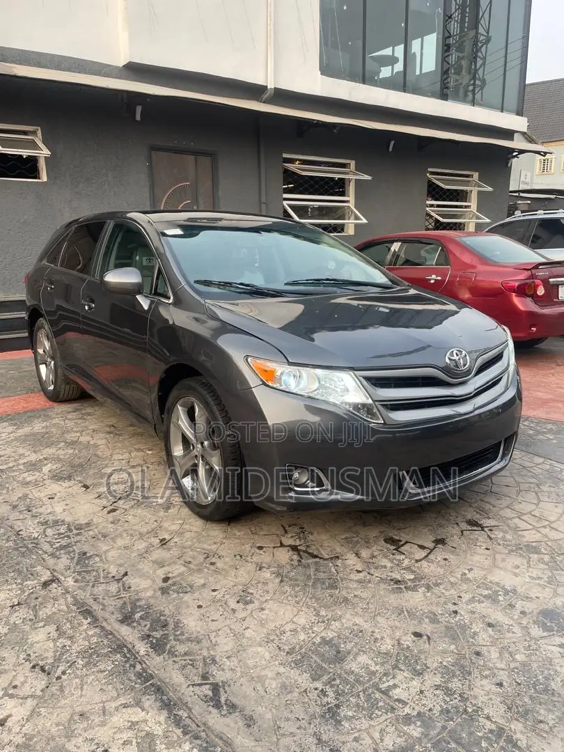Toyota Venza Limited 2011 Gray