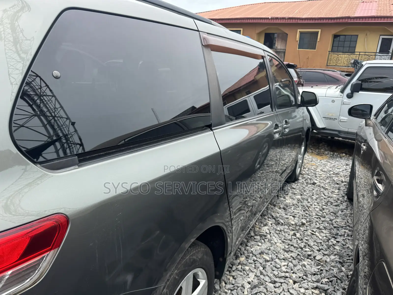 Toyota Sienna 2011 Green