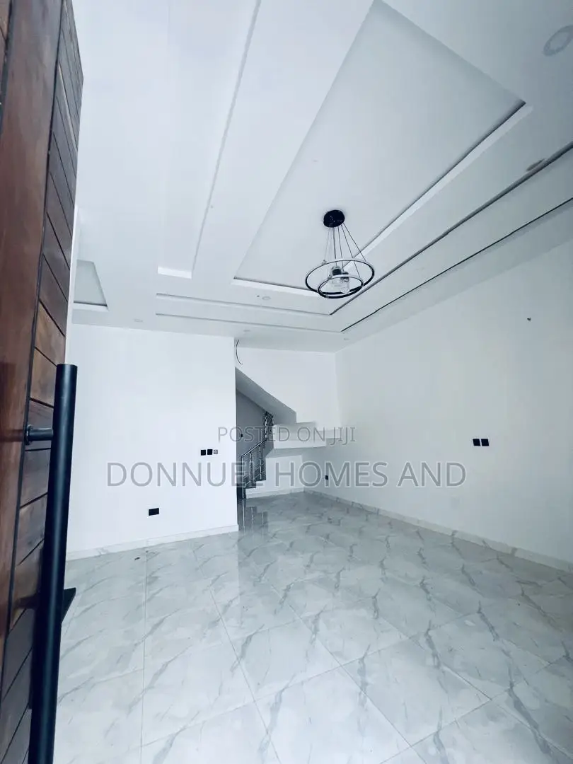 4bdrm Duplex in Sangotedo for rent