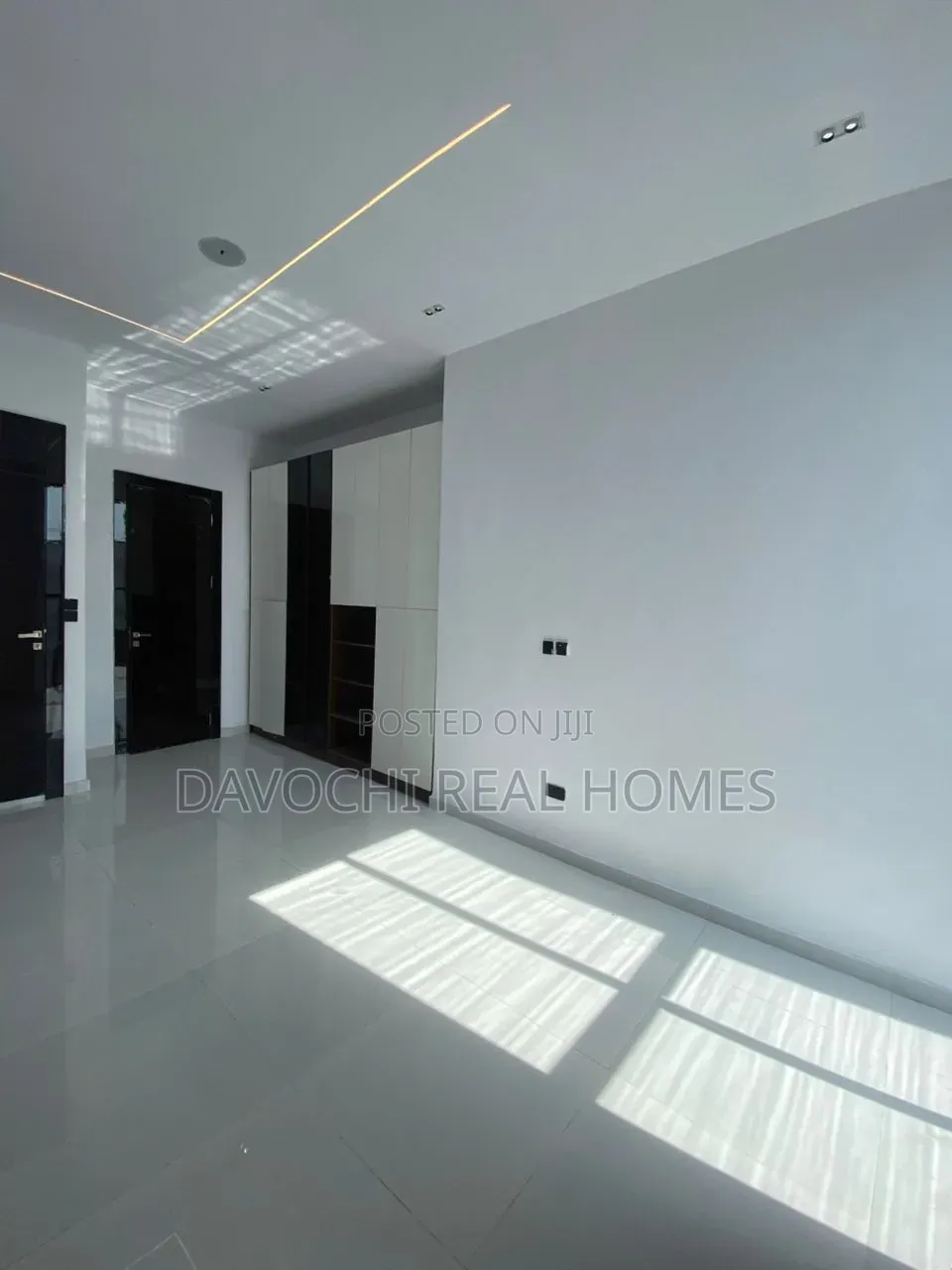 5bdrm Duplex in VGC / Ajah for sale