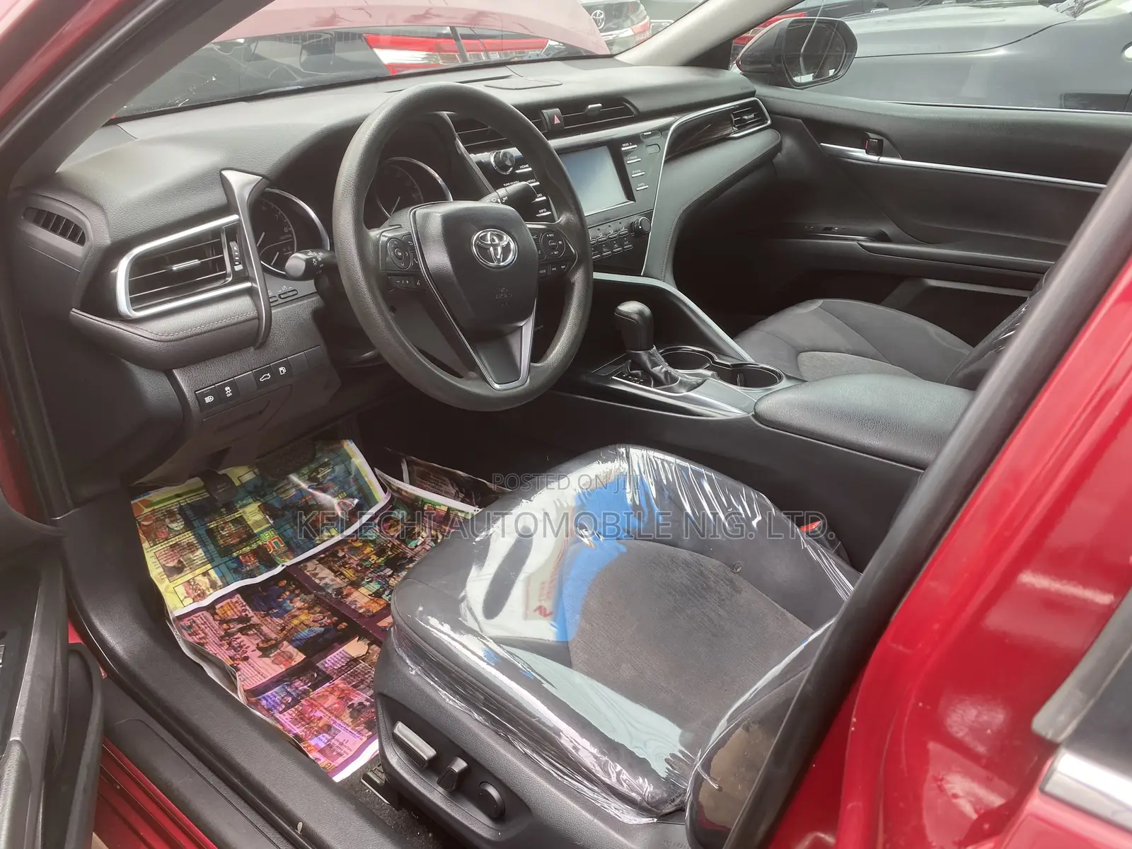 Toyota Camry SE FWD (2.5L 4cyl 8AM) 2018 Red
