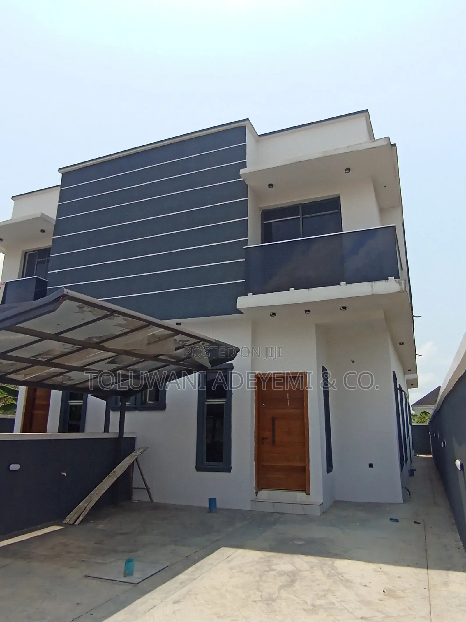 4bdrm Duplex in Ajah, Off Lekki-Epe Expressway for sale