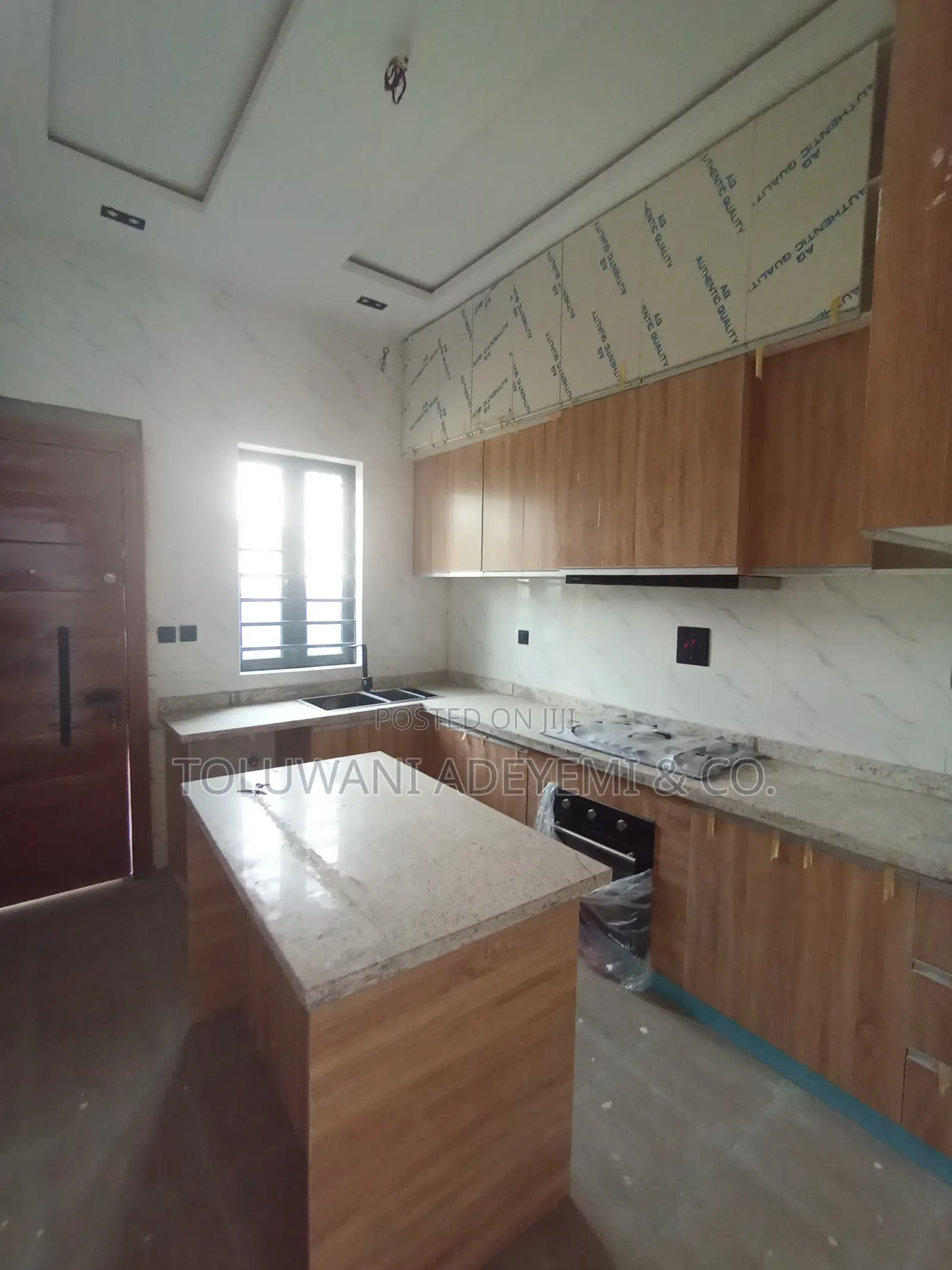 4bdrm Duplex in Ajah, Off Lekki-Epe Expressway for sale