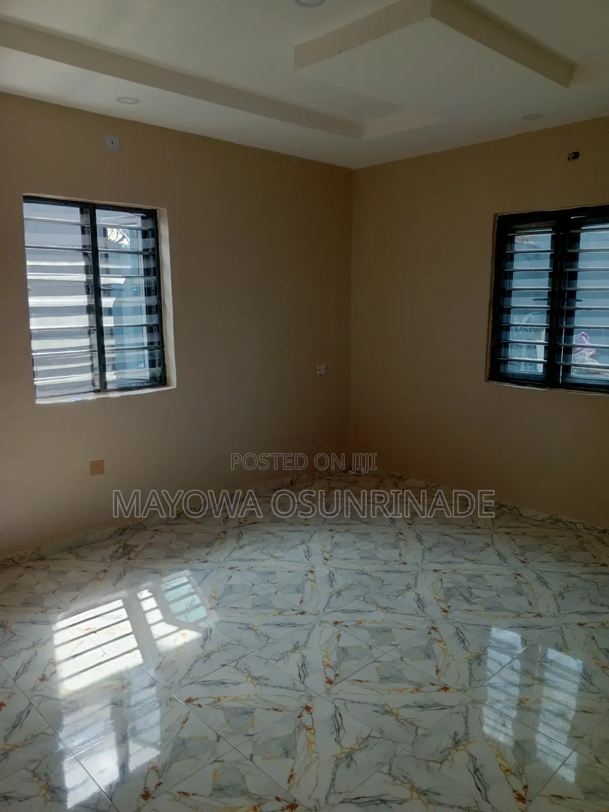 1bdrm Room & Parlour in Ologuneru for rent