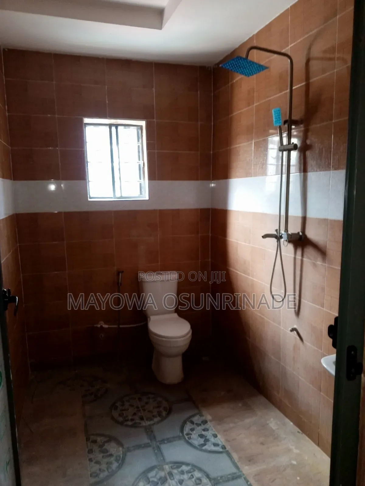1bdrm Room & Parlour in Ologuneru for rent
