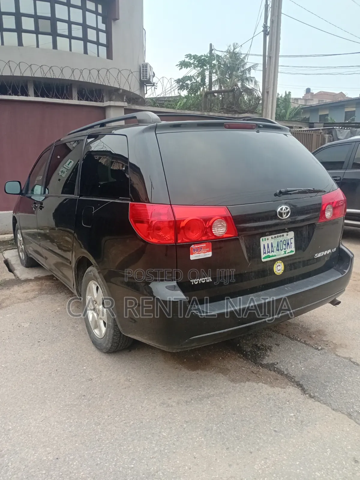 2005 Tototally Sienna Available for Rent