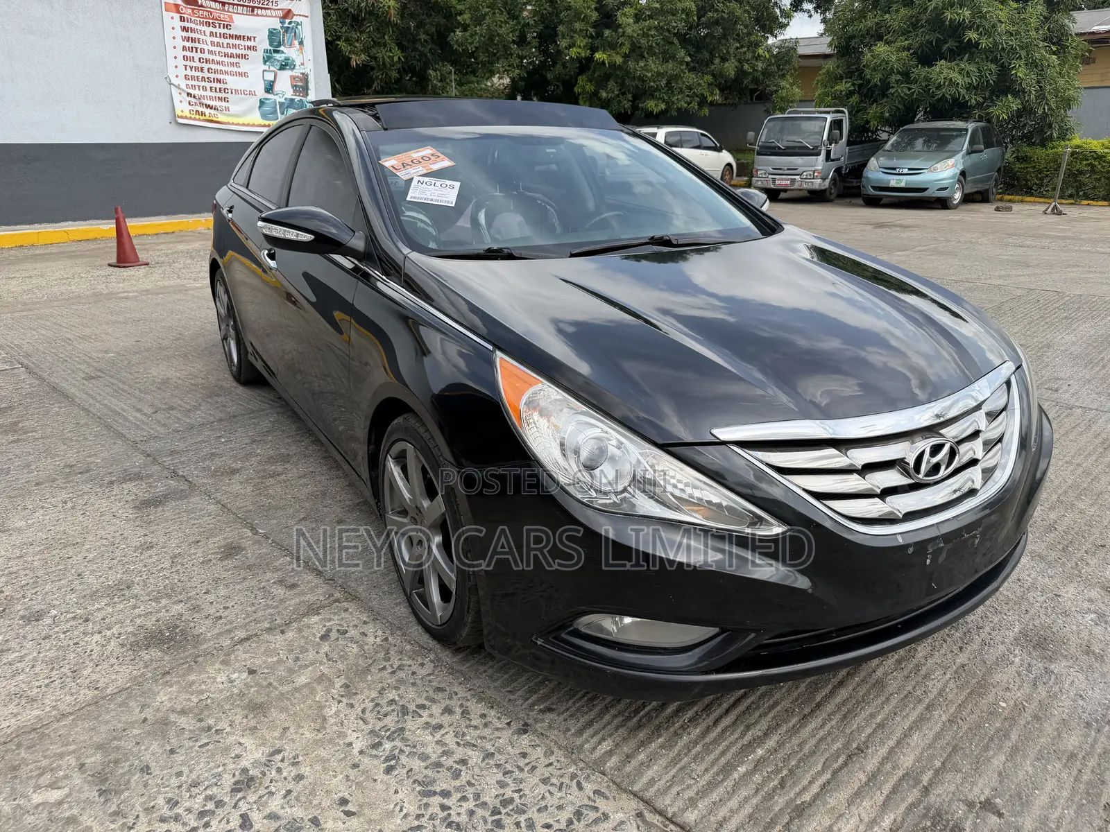 Hyundai Sonata Limited Sedan FWD (2.4L 4cyl 6A) 2012 Black