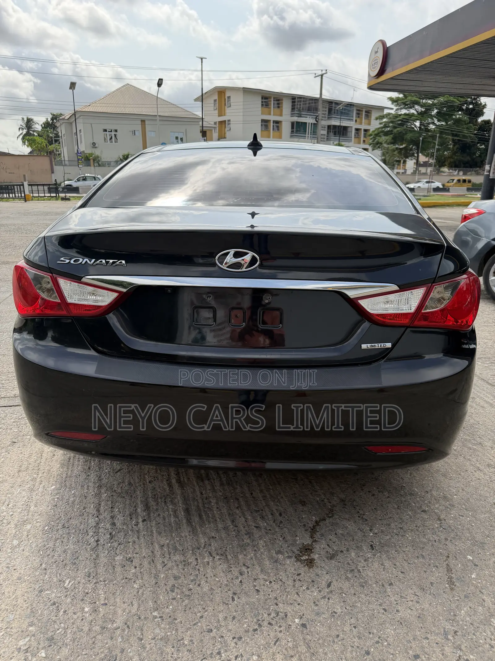 Hyundai Sonata Limited Sedan FWD (2.4L 4cyl 6A) 2012 Black
