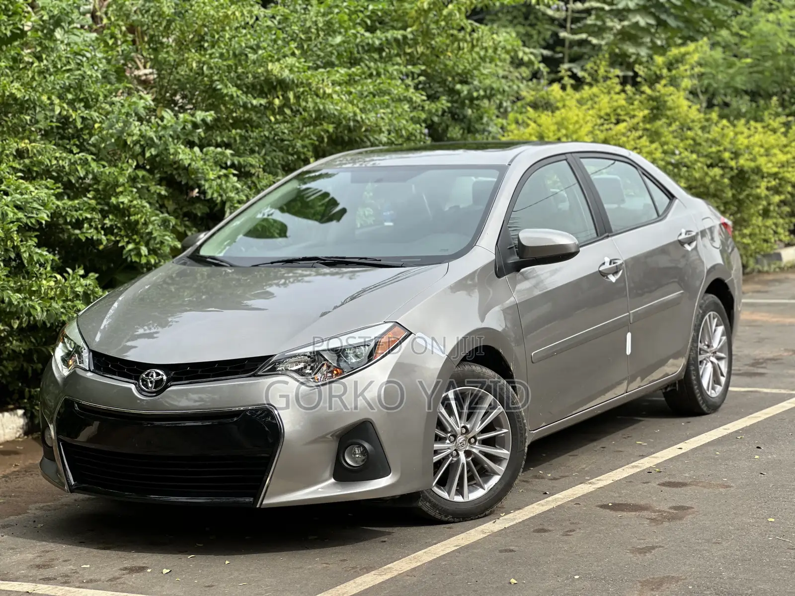 Toyota Corolla LE Eco 4dr Sedan (1.8L 4cyl CVT) 2015 Brown
