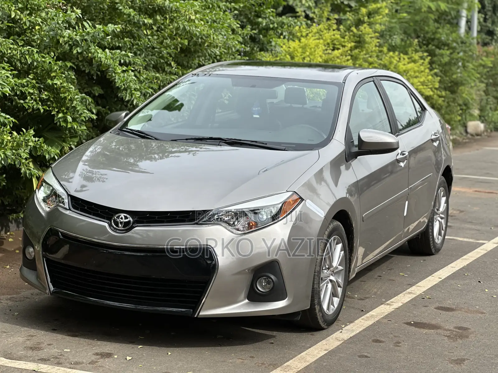 Toyota Corolla LE Eco 4dr Sedan (1.8L 4cyl CVT) 2015 Brown