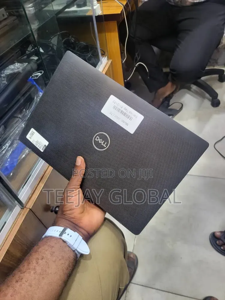 Laptop Dell Latitude 7400 8GB Intel Core i5 SSD 256GB