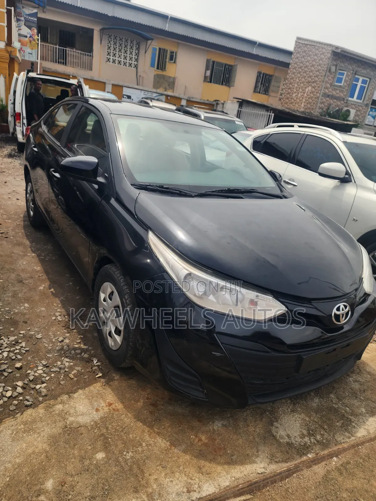 Toyota Yaris LE Sedan 4dr 2019 Black