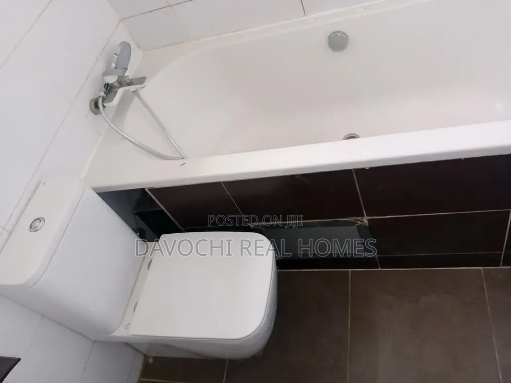 4bdrm Duplex in Badore for sale