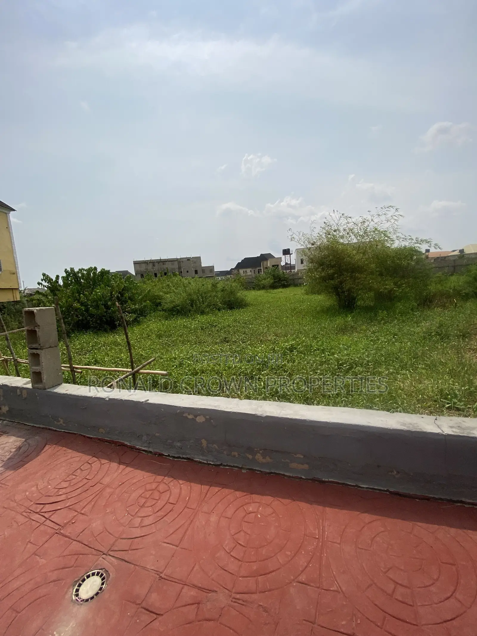 5 Plots of Land With