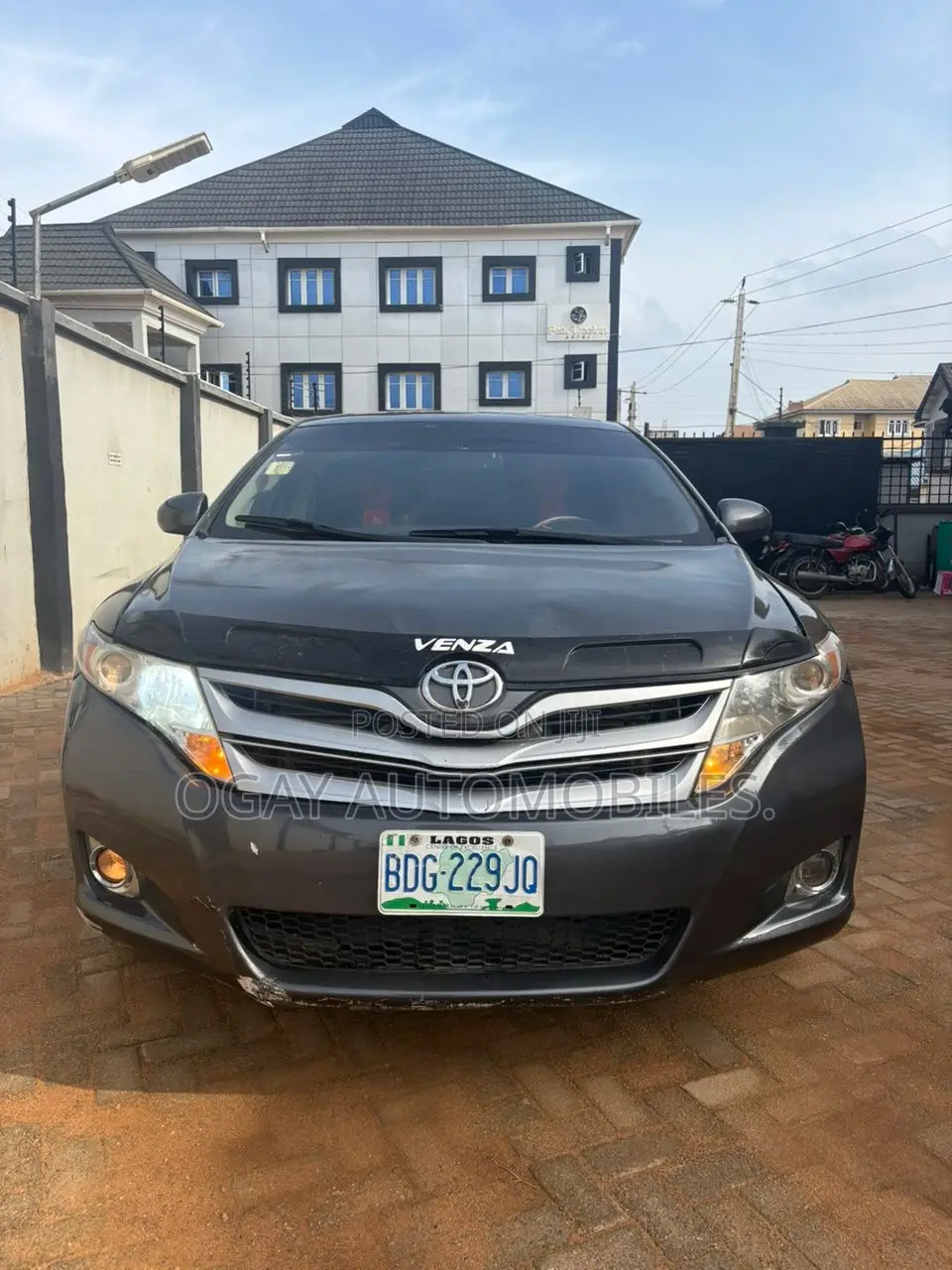 Toyota Venza V6 2010 Gray