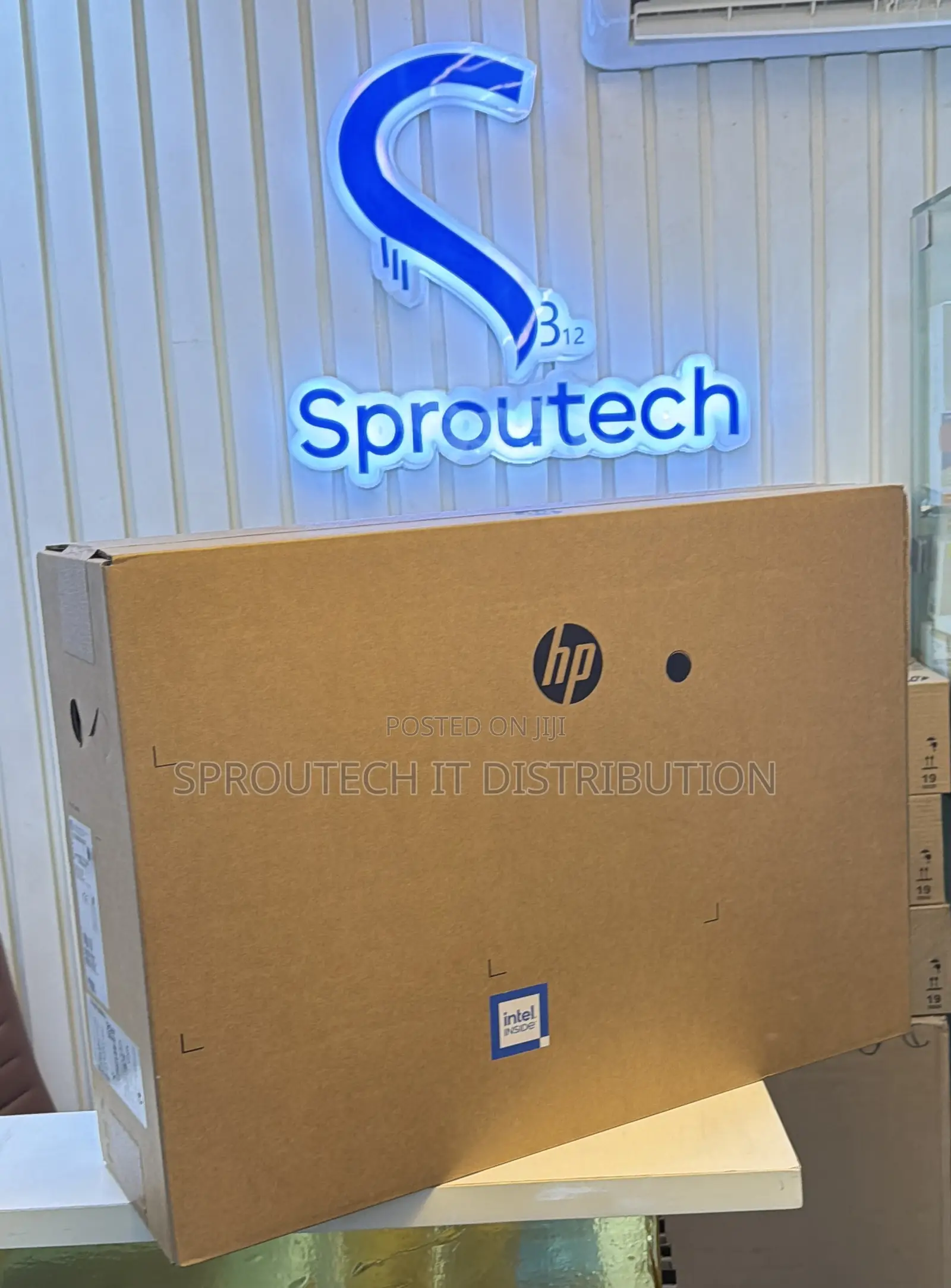 New HP ProOne 240 G10 All-in-One 8GB Intel Core Ultra 7 SSD 512GB