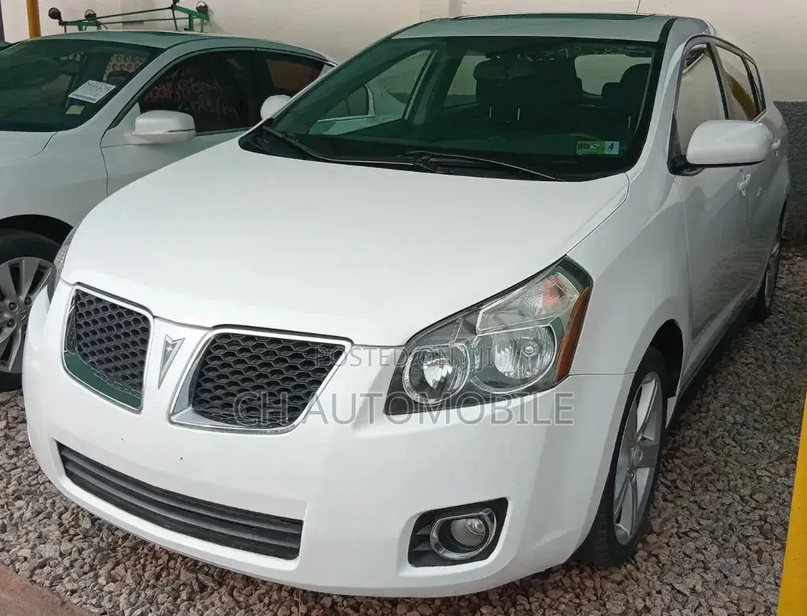 Pontiac Vibe 2008 White
