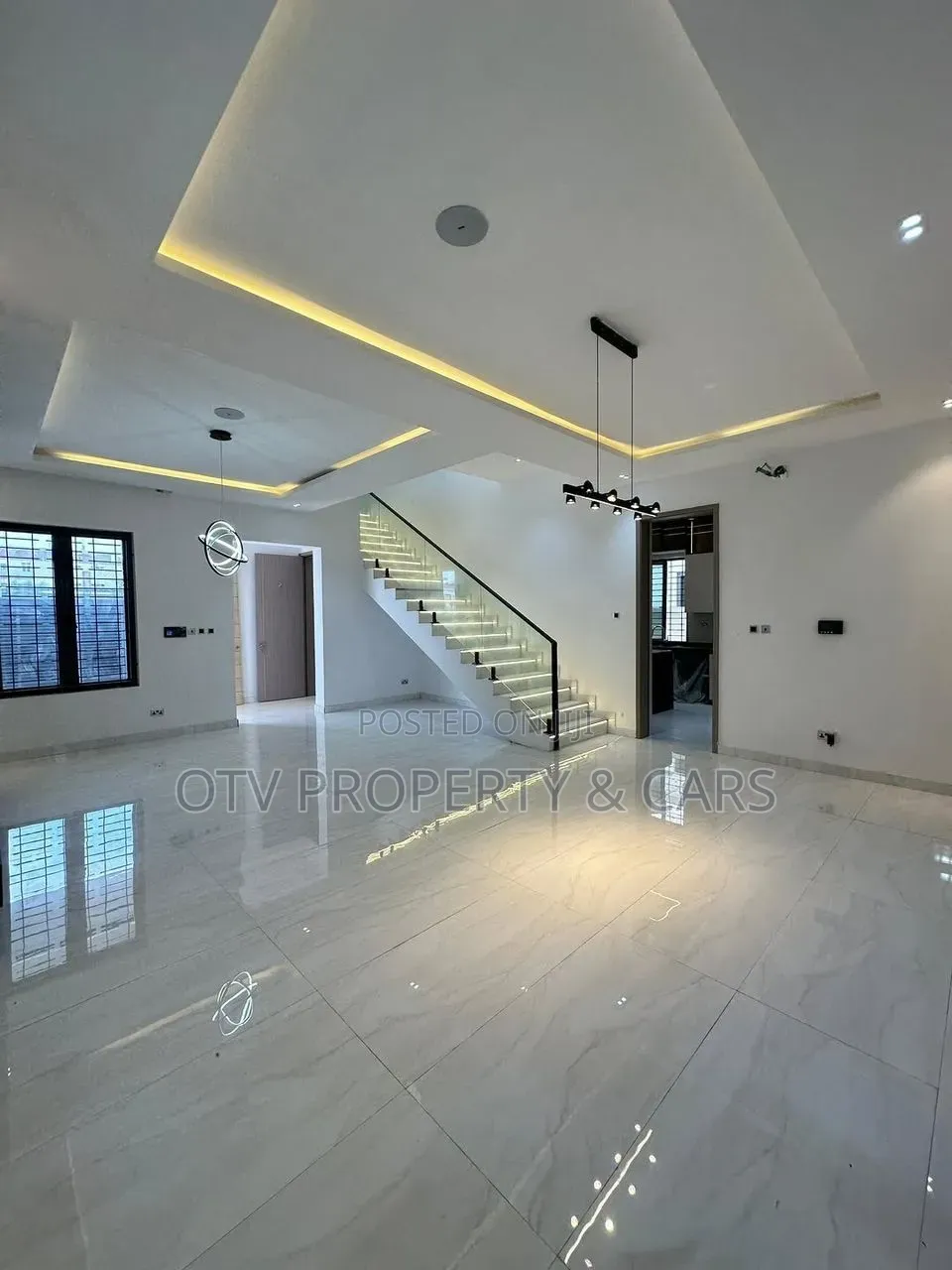 5bdrm Duplex in Lekki Phase 1 for sale