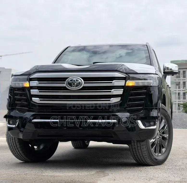 New Toyota Land Cruiser LC300 2025 Black