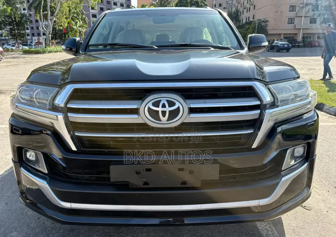 Toyota Land Cruiser 4.0 V6 GXR 2020 Black
