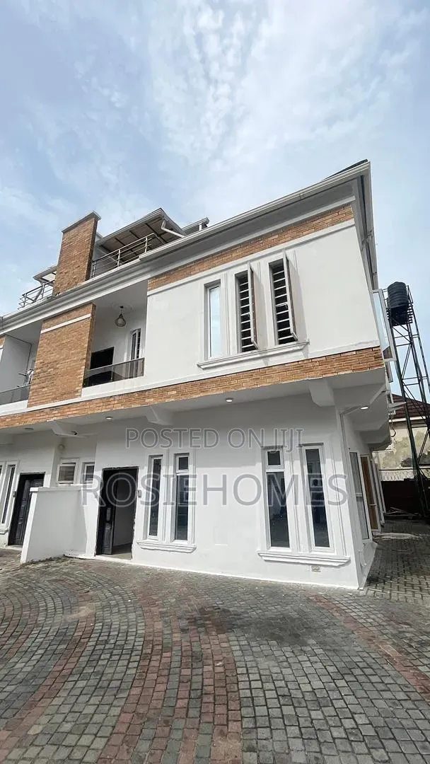 4bdrm Duplex in View Estate, Chevron for rent