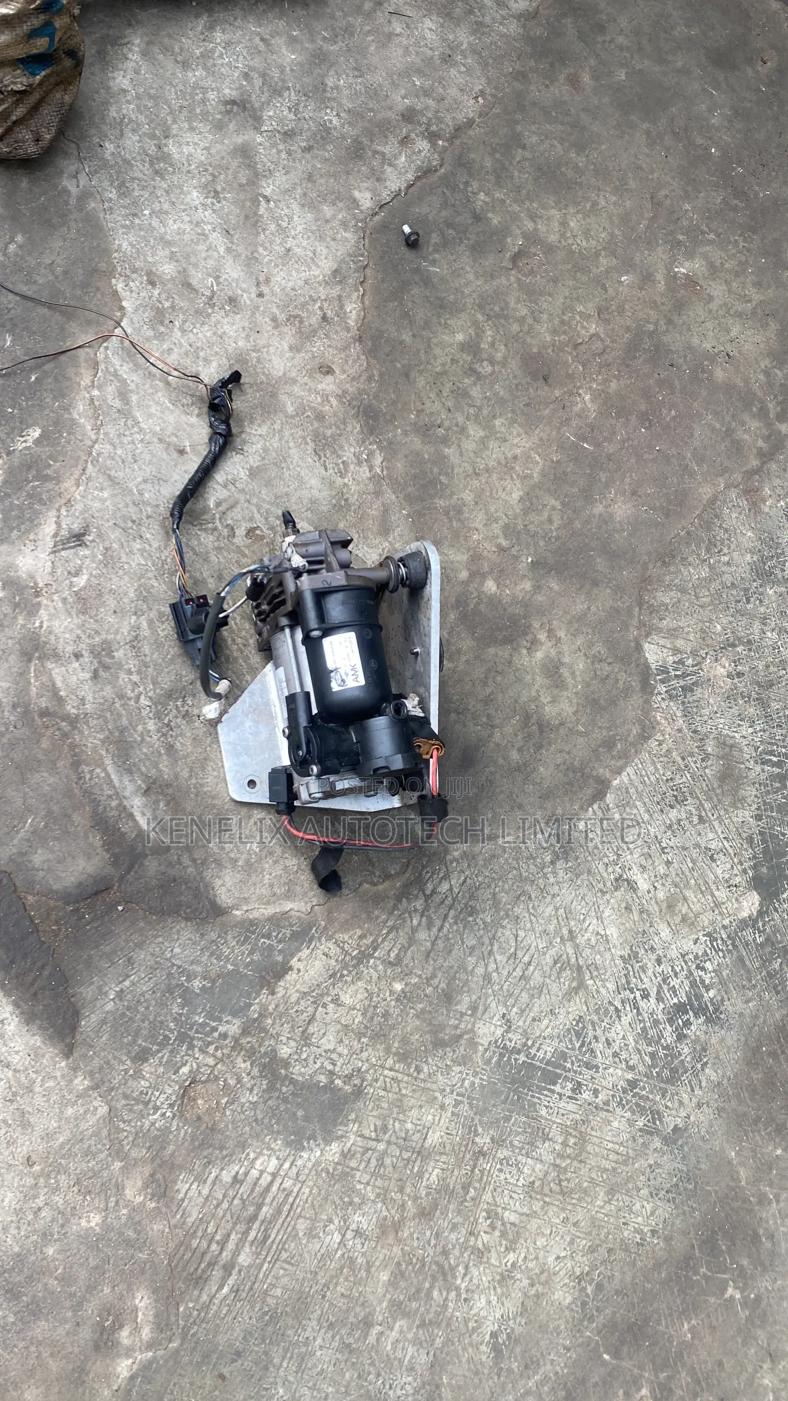 Air Suspension Pump Sport,Lr3,Lr4,2006,2006,2010