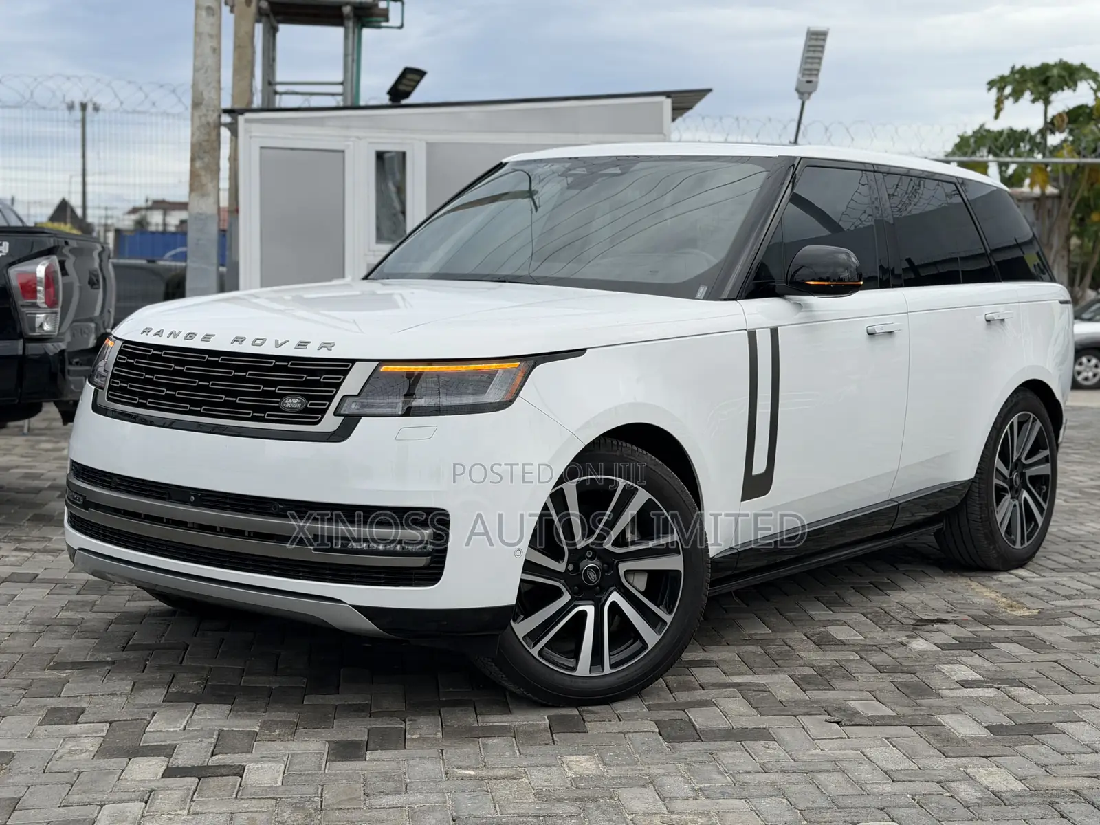 Land Rover Range Rover Vogue 2023 White