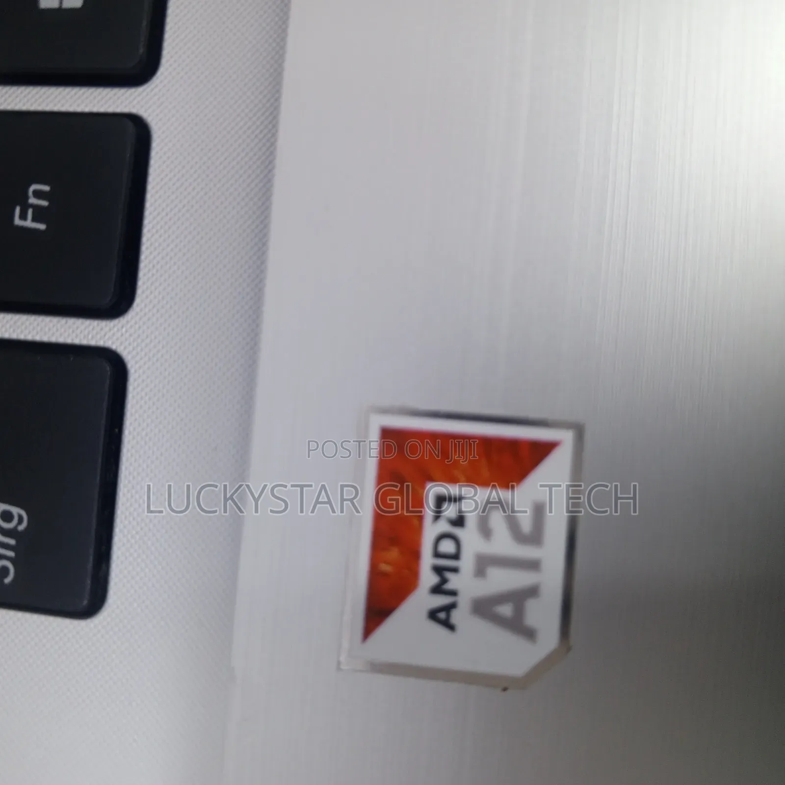 Laptop Asus X555LA 4GB AMD Ryzen 7 SSD 128GB
