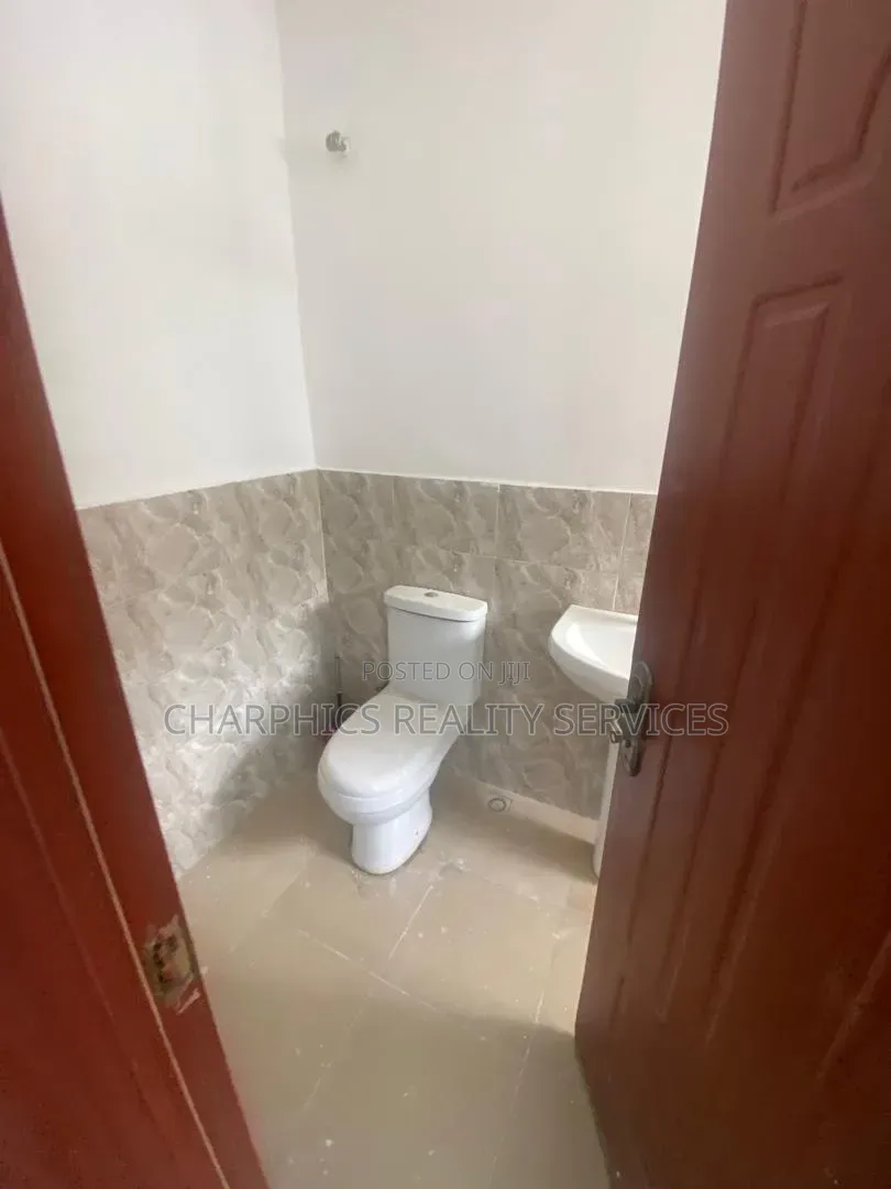 4bdrm Duplex in Lekki Phase 1 for rent