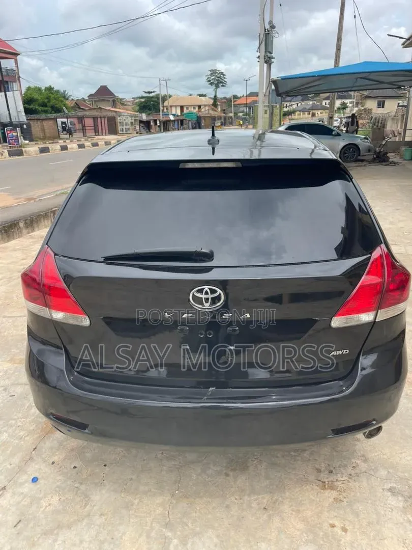 Toyota Venza 2010 Black