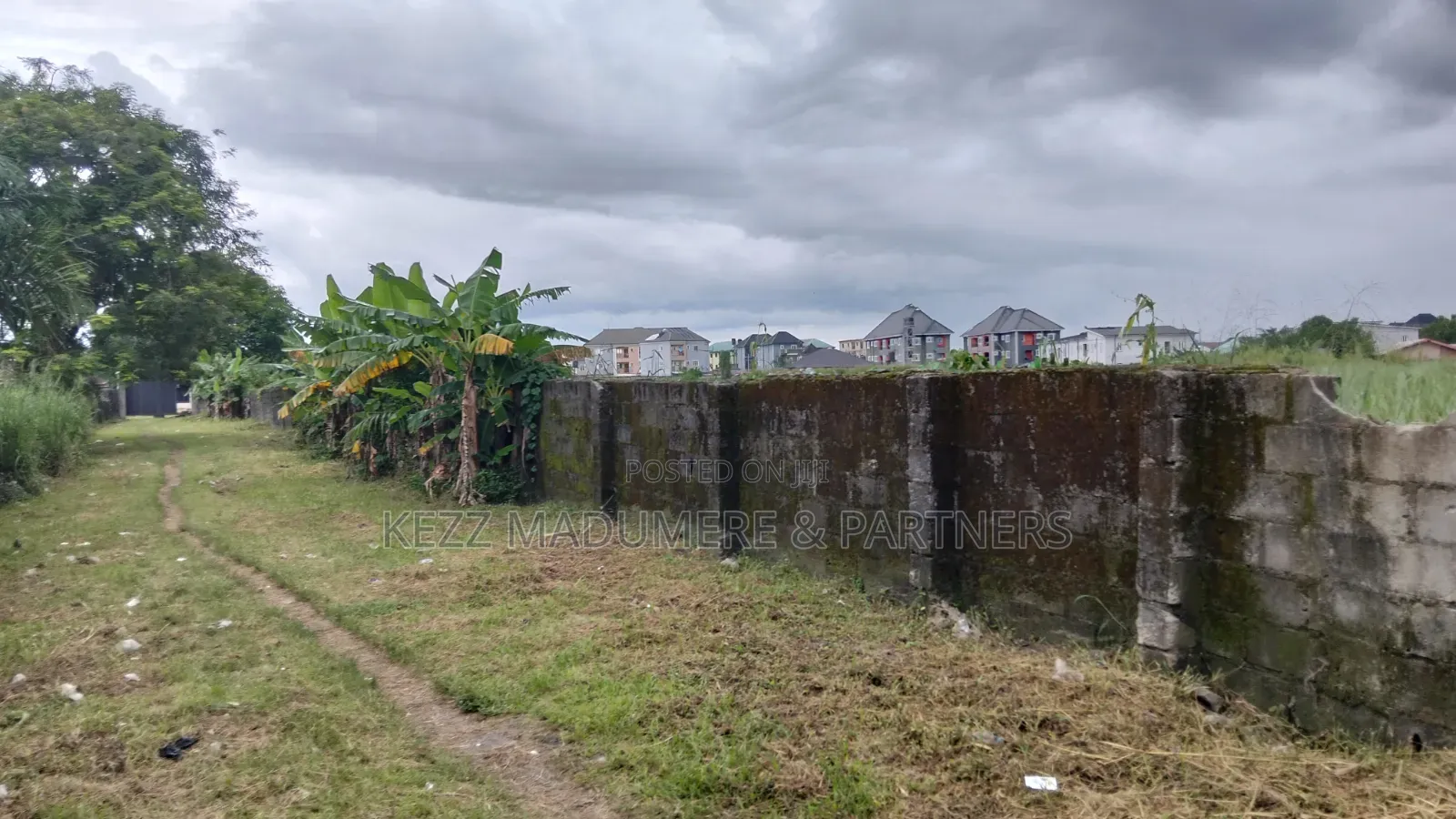For Sale : 4 Plots Close to Secretariat , New Umuahia