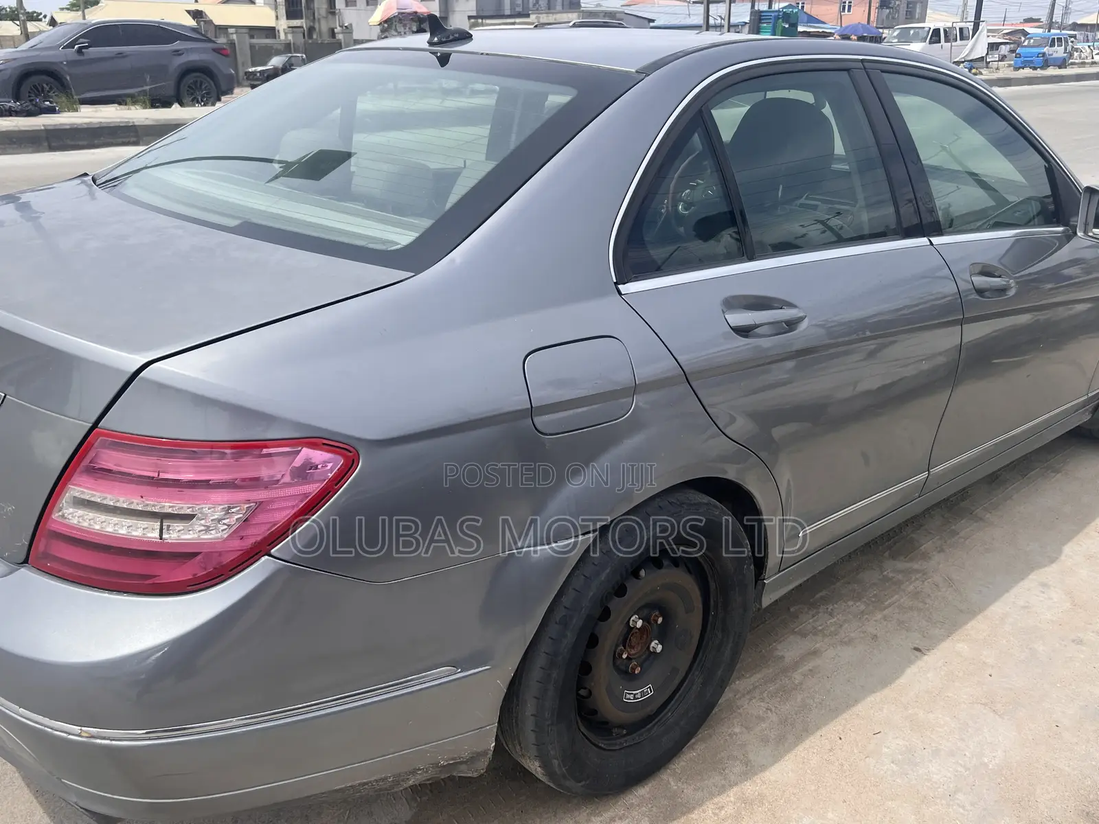 Mercedes-Benz C300 2009 Gray