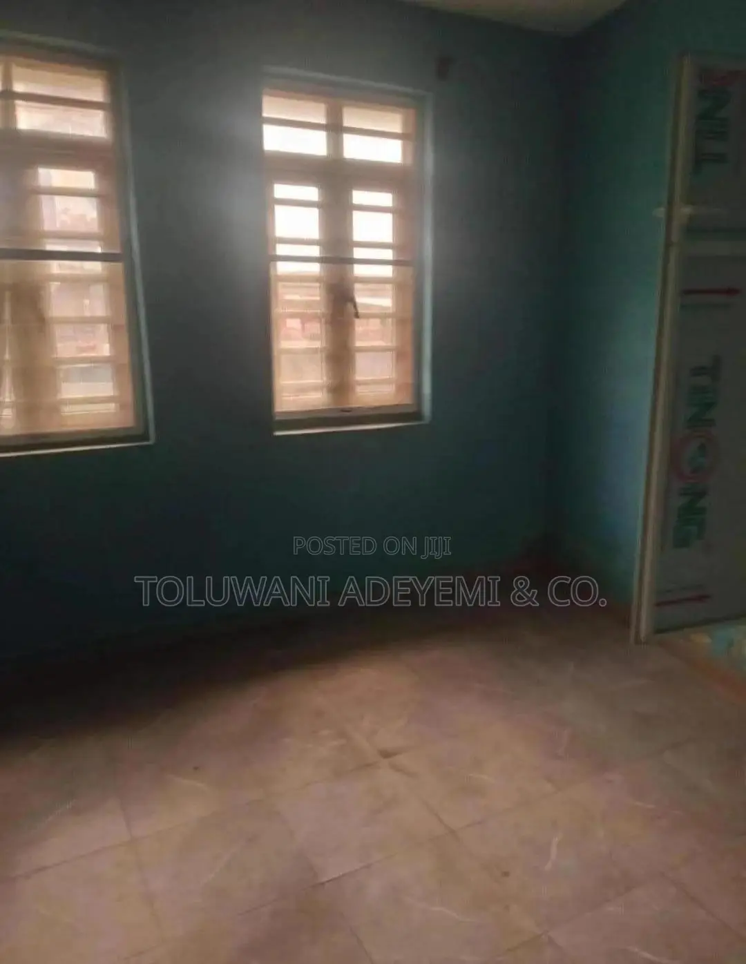 3bdrm Apartment in Ebute Metta for rent