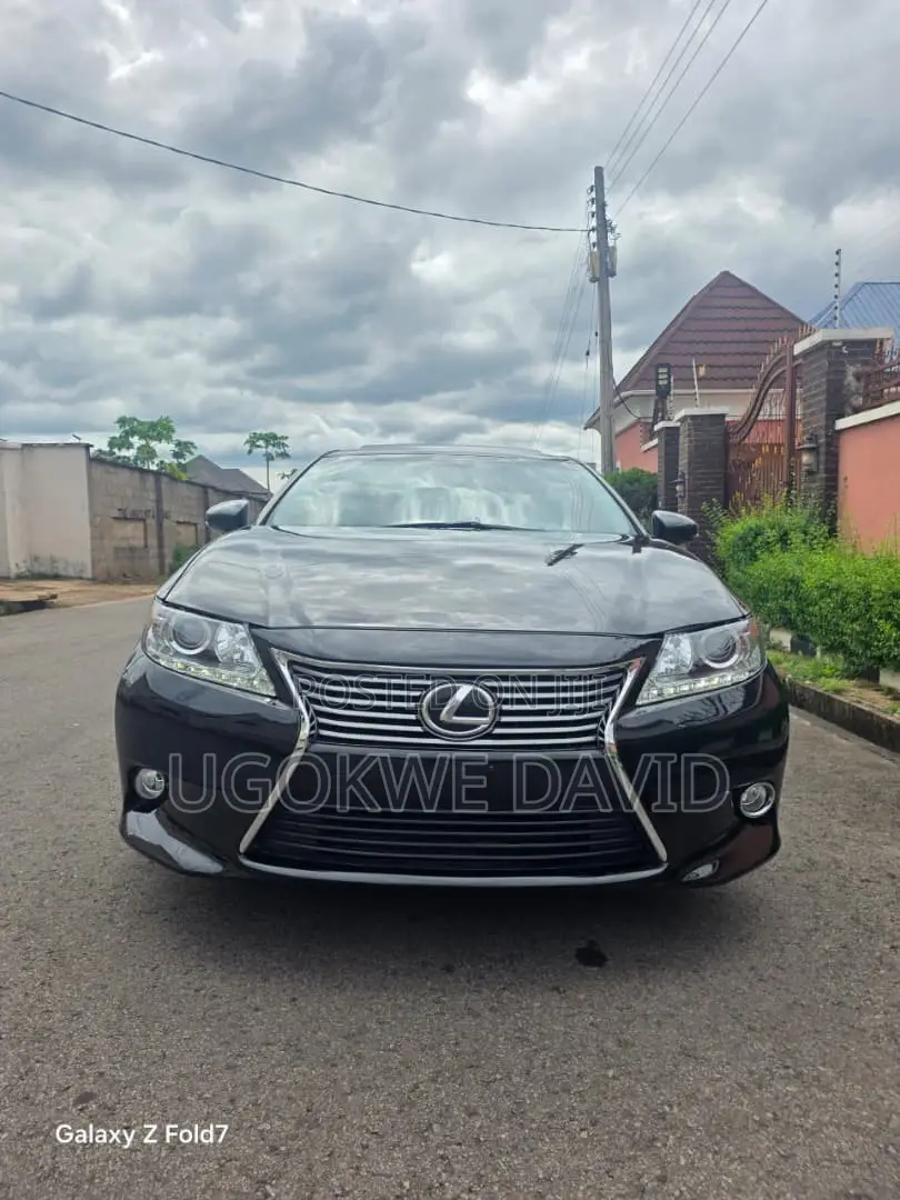 Lexus ES 2014 Black